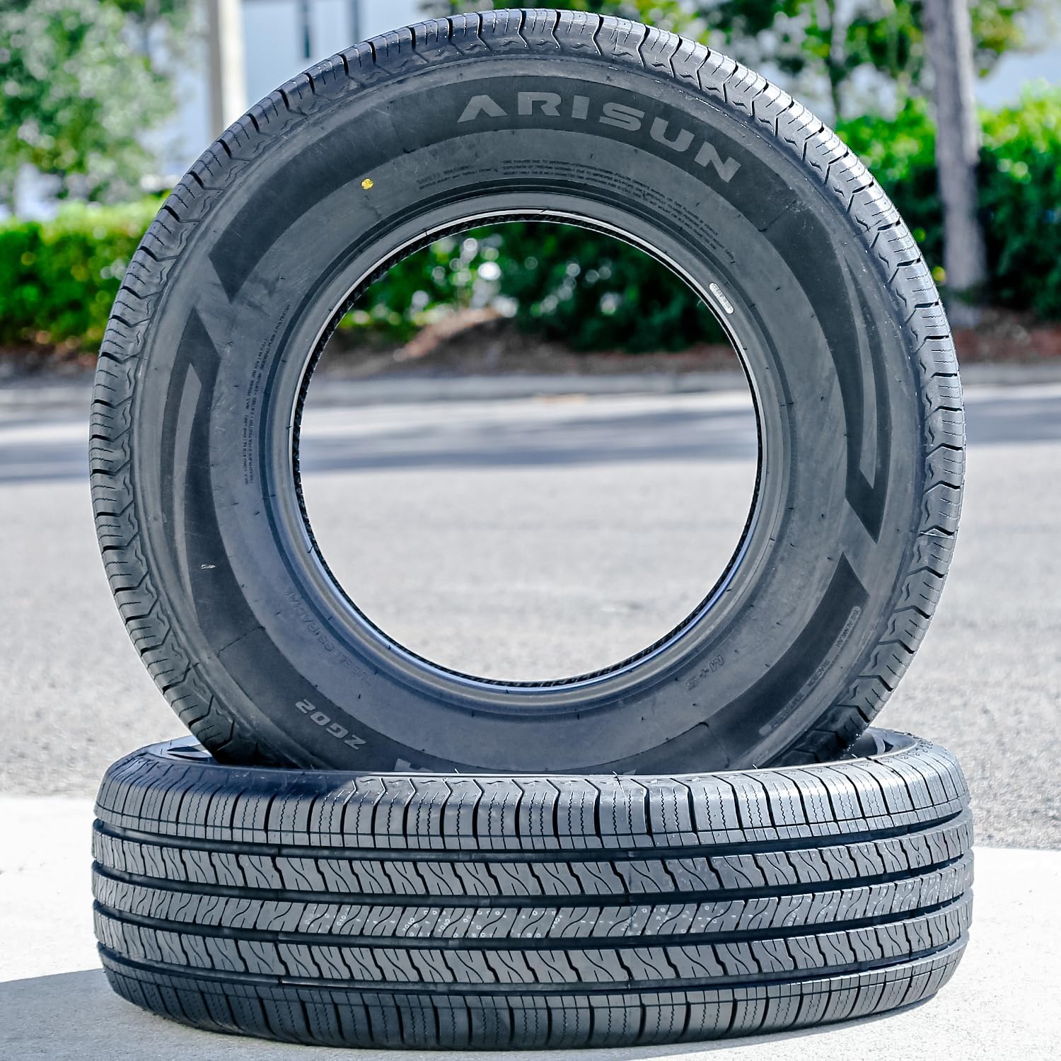 1737017457_Aresta-ZG02-All-Season-TruckSUV-Touring-Radial-Tire-24575R16-2457516-24575-16-111T-Load-Range-SL-4-Ply-BSW-Black-Side-Wall-UTQG-500AA.jpg